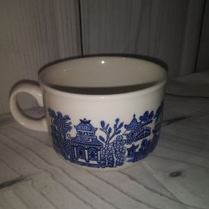 Churchill Blue Willow Jumbo Cup